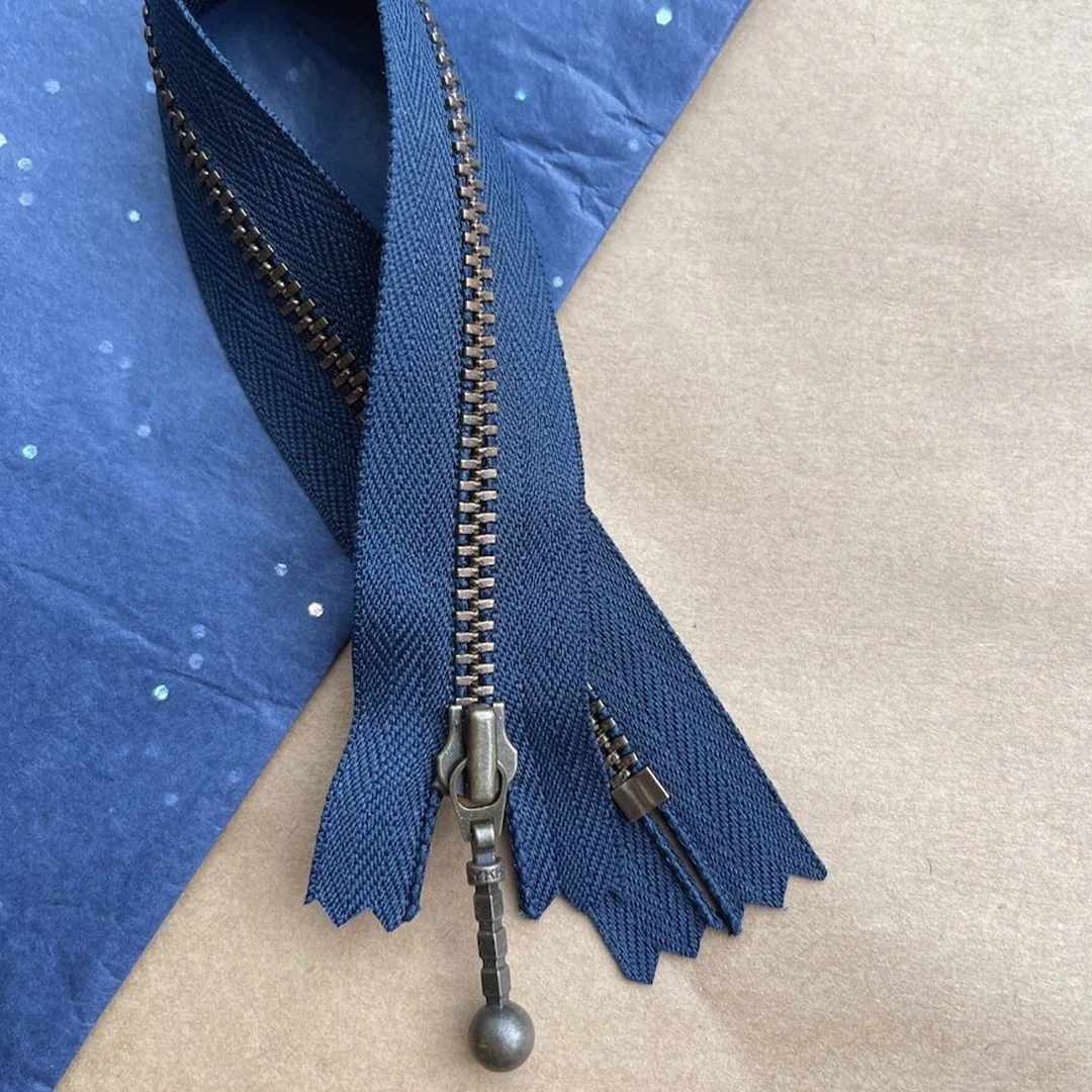 Lynlås, 28 cm - fra Petiteknit