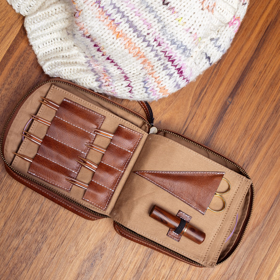 Project 83 - Etui
