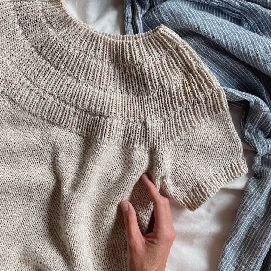 Ankers Sommerbluse - Petiteknit opskrift