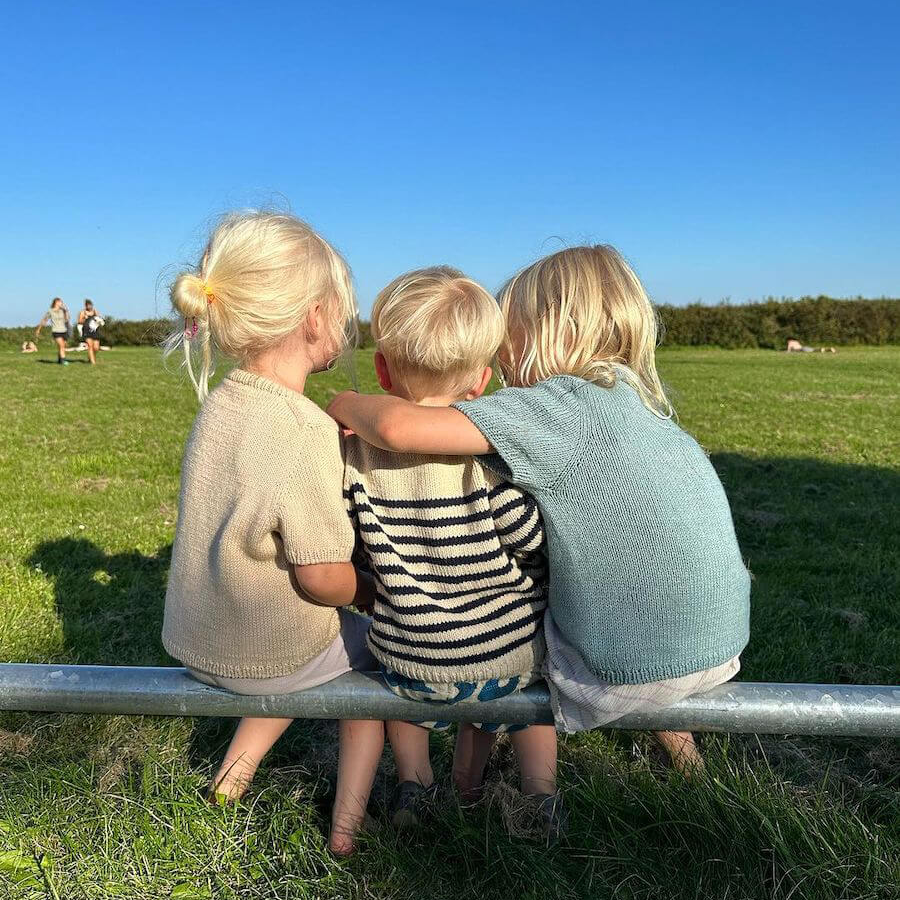 Poppy Tee Junior - Strikkekit
