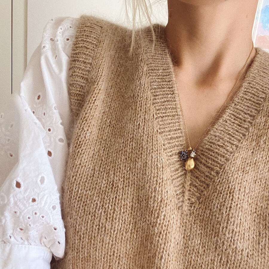 Stockholm Slipover V-Neck - Strikkekit