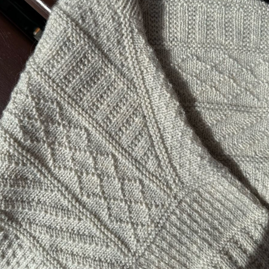Storm Sweater - Petiteknit opskrift